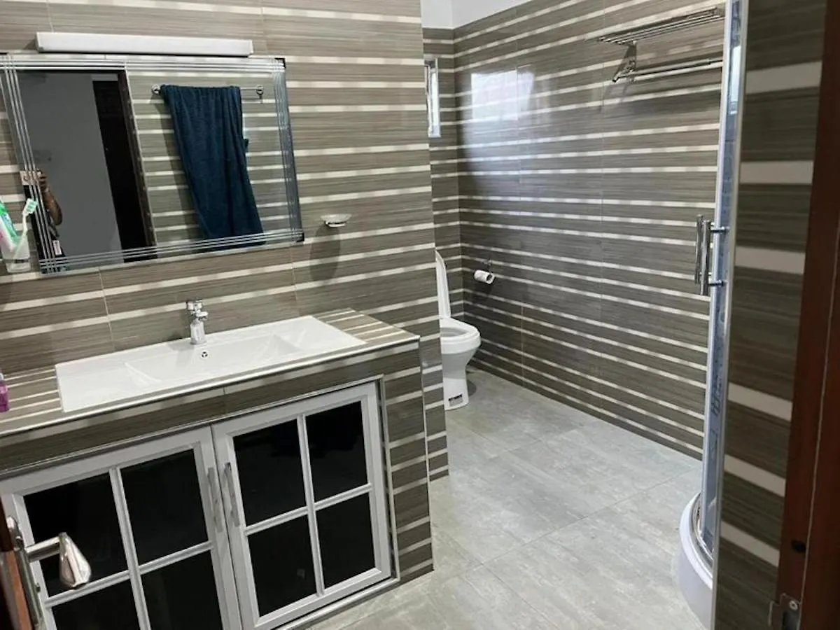 Room In Bb - Ja-Elas French Touch 5 Νεγκόμπο 0*,